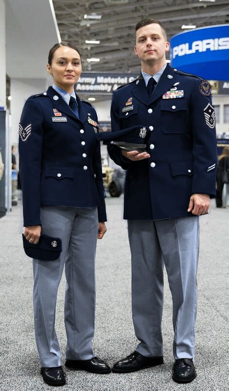 USAF Dress Uniforms: A Guide to the Top 10 Service Dress Uniform Combinations