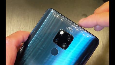 Unboxing the Huawei Mate 20 X