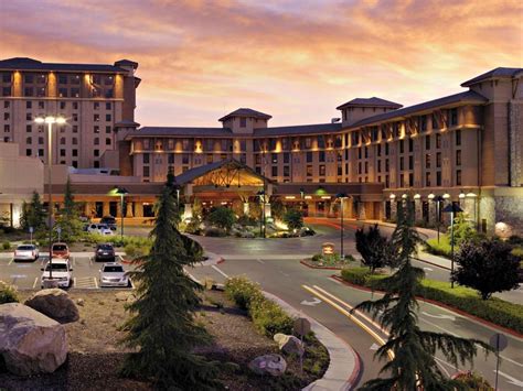 Uncover the Enchanting Allure of Chukchansi Gold Resort & Casino: A Comprehensive Guide