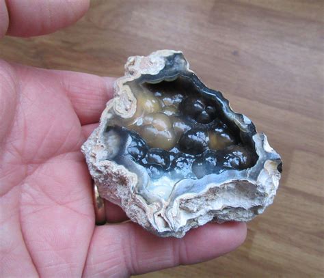 Understanding Botryoidal Chalcedony