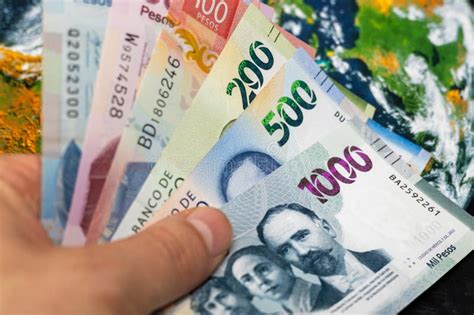 Understanding Currency Exchange: Lempiras vs. Pesos