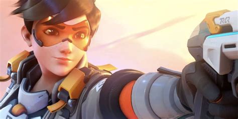 Understanding Tracer's Character and Appearance