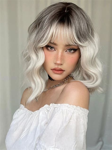 Understanding the 6" Wavy Blonde with Bangs Short Wig Universe