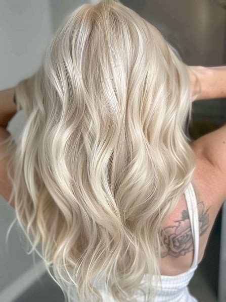 Understanding the Allure of Pearl Blonde Hair Color