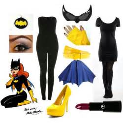 Understanding the Basics of Red Batgirl Costume
