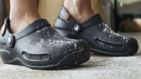 Understanding the Benefits of Steel Toe Crocs