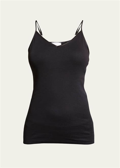 Understanding the Benefits of a Padded Camisole