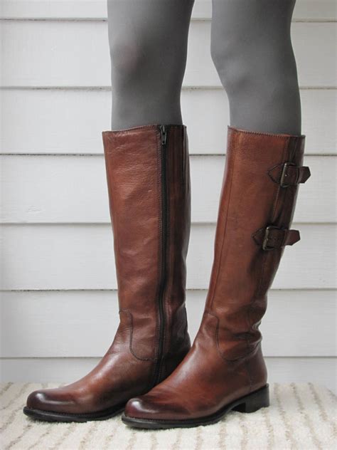 Understanding the Evolution of Skinny Leg Boots