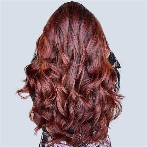 Understanding the Nuances of Auburn Red Hair Color