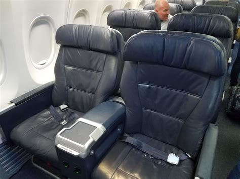 United Domestic First Class: Everything You Need to Know