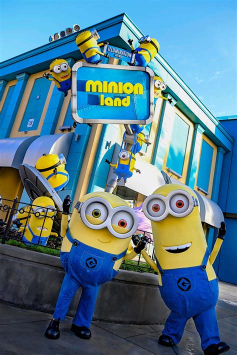 Universal Studios Singapore Minions: An Epic 10,000-Character Adventure