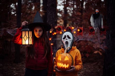 Unleash Your Inner Ghoul: A Journey to Authenticity in Halloween Costumes