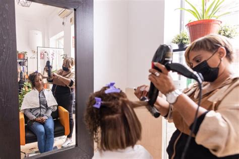 Unleash Your Inner Stylist: Embark on a Hair Styling Course in Singapore