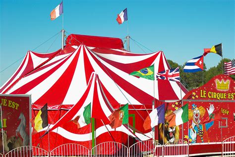 Unleash the Magic of Laughter at Your Next Event with Our Stunning Clown Tents