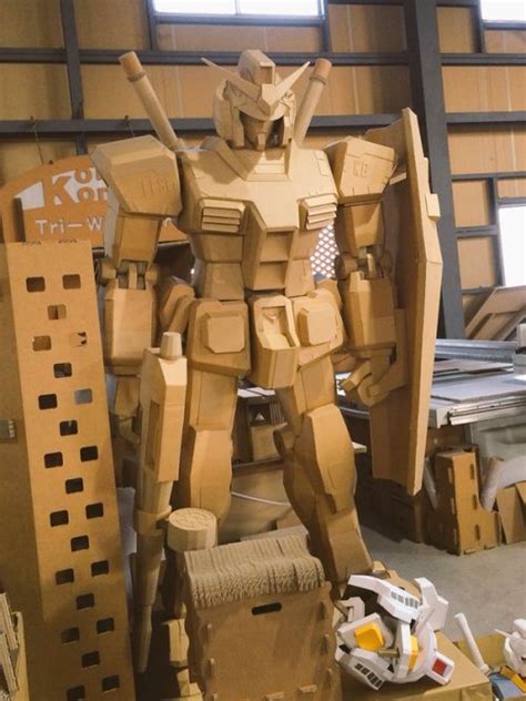 Unleashing Creativity and Imagination: The Art of Cardboard Gundam Cosplay