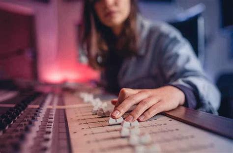 Unleashing Your Sonic Potential: Navigating the Maze of Audio Engineering Courses