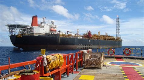 Unlocking Enhanced Offshore Production: The Benefits of Offloading FPSOs**