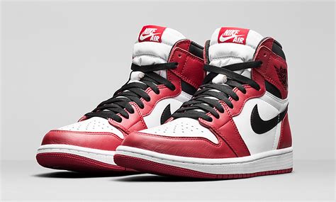 Unlocking the Legacy: A Comprehensive Guide to the Iconic Air Jordan 1 Retro High OG "Chicago"