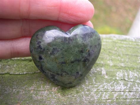 Unlocking the Secrets of Nephrite: A Gemstone of Healing, Protection, and Prosperity