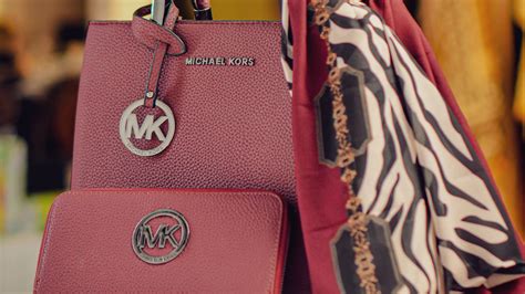 Unlocking the Sophistication of Michael Kors Bags: A Comprehensive Guide to Style and Substance