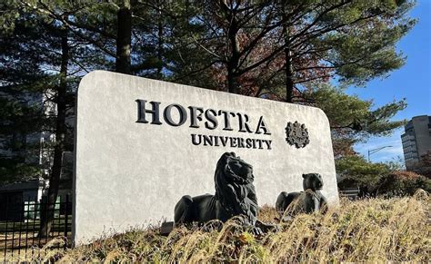 Unlocking the World of Knowledge at Hofstra University