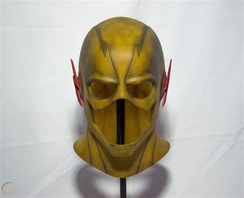 Unmask the Enigma: Exploring the Reverse Flash Mask