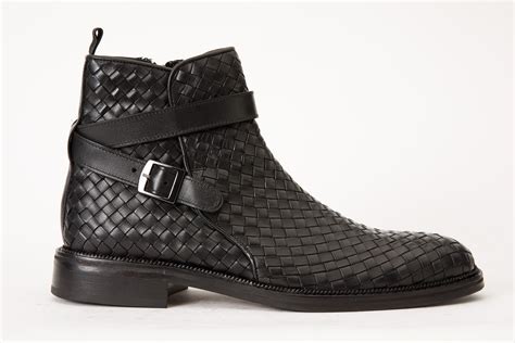 Unparalleled Craftsmanship: The Hallmark of Vince Boots