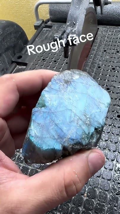 Unraveling the Enchanting Allure of Gray Labradorite