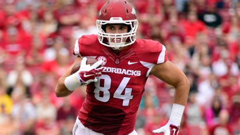 Unveiling Hunter Henry: A Comprehensive Guide to the Dynamic Tight End