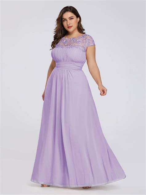 Unveiling the Allure of Lavender Dresses for Plus-Size Beauties