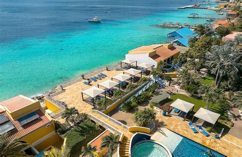 Unveiling the Enchanting Escape at Divi Flamingo Resort Casino Bonaire: Your Oasis for Gaming, Relaxation, and Island Bliss