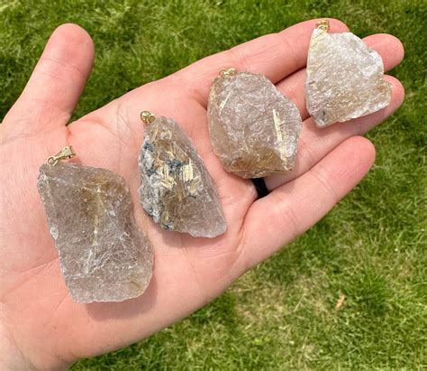 Unveiling the Extraordinary Properties of Rutilated Quartz Raw