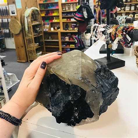 Unveiling the Healing Power of Smoky Quartz