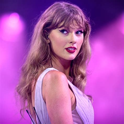 Unveiling the Literary Insights and Influences Shaping Taylor Swift's Music