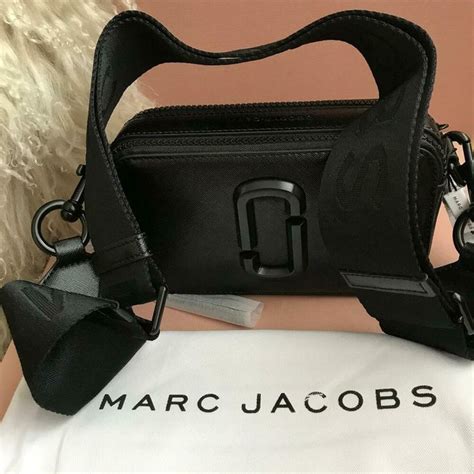 Unveiling the Marc Jacobs Camera Bag Bonanza: Elevate Your Style with Chic and Functional Bags