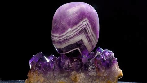 Unveiling the Physical Properties of Chevron Amethyst