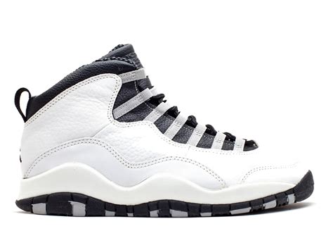 Unveiling the Timeless Legacy: A Comprehensive Guide to Black White Jordan Shoes