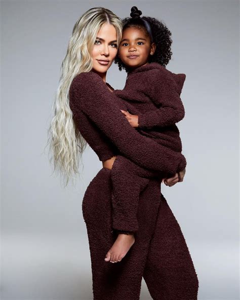 Unveiling the Twitterverse of Khloé Kardashian's Daughter, True Thompson: A Comprehensive Guide