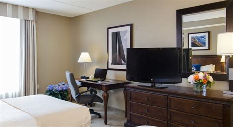 Unwind in Spacious and Sophisticated Suites