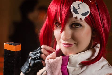 Uphold the Spirit of a Warrior Queen: The Art of Yoko Littner Cosplay