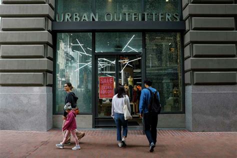 Urban Outfitters: A Youthful Fashion Hub