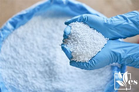 Urea 46-0-0 Fertilizer: A Comprehensive Guide to Its Benefits and Uses