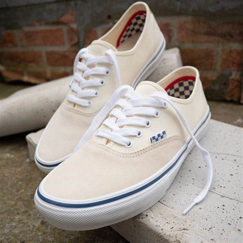 Vans Authentic: