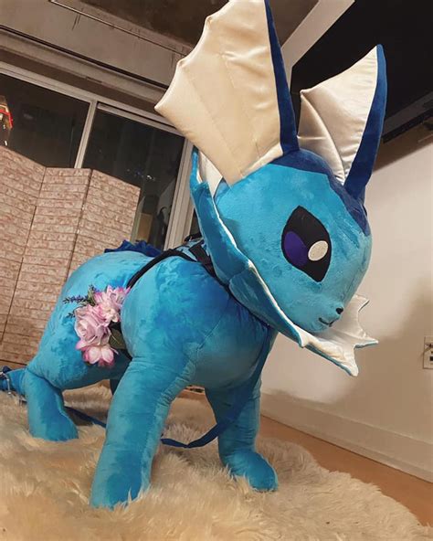 Vaporeon (Water):