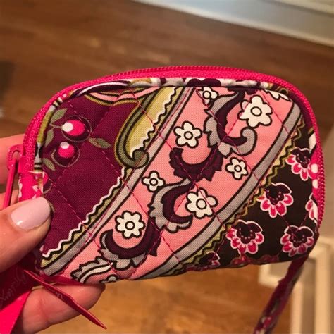 Vera Bradley Coin Purse: Your Guide to Style, Functionality, and Organization