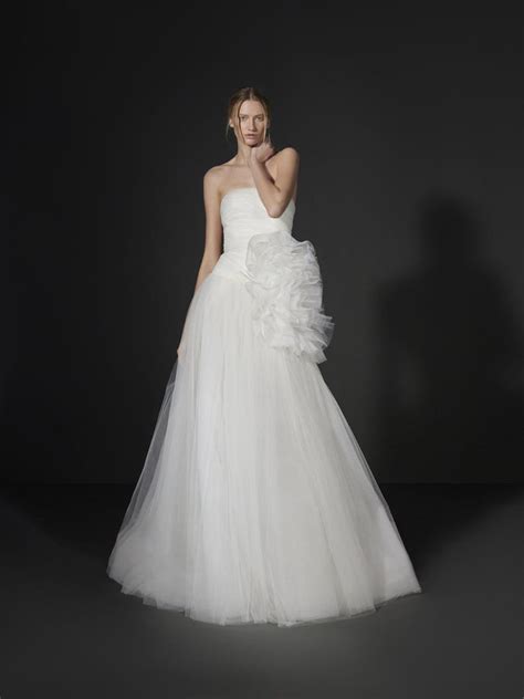 Vera Wang Wedding Dress Prices: From $10,000 to $250,000