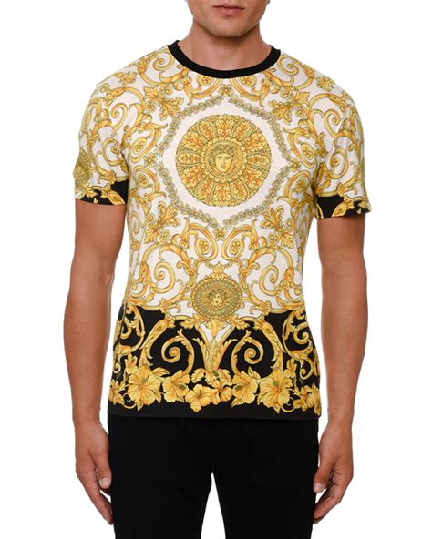 Versace T-Shirts: Style and Sophistication for Men