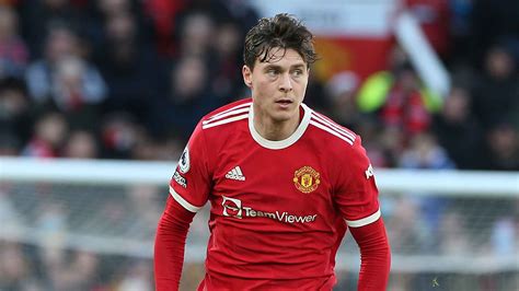 Victor Lindelöf: Uma Análise Profunda sobre o Defensor do Benfica