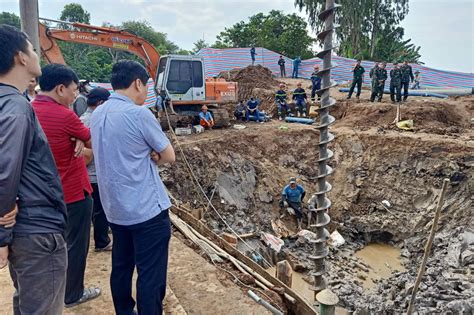 Vietnamese Boy Trapped in Concrete Pit for Over 90 Hours