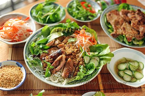 Vietnamese Home Cooking Reader